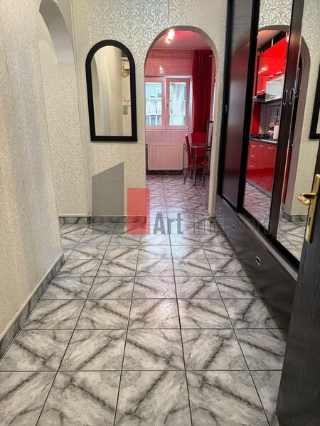 Moinesti, apartament 2 camere,