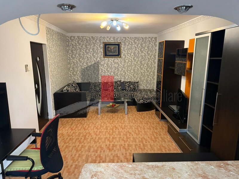 Moinesti, apartament 2 camere,