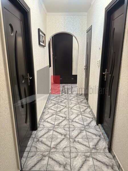 Moinesti, apartament 2 camere,